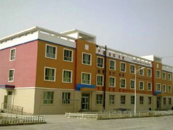 超低溫空氣源熱泵熱水器新疆于田縣政府7T太陽能熱水改造