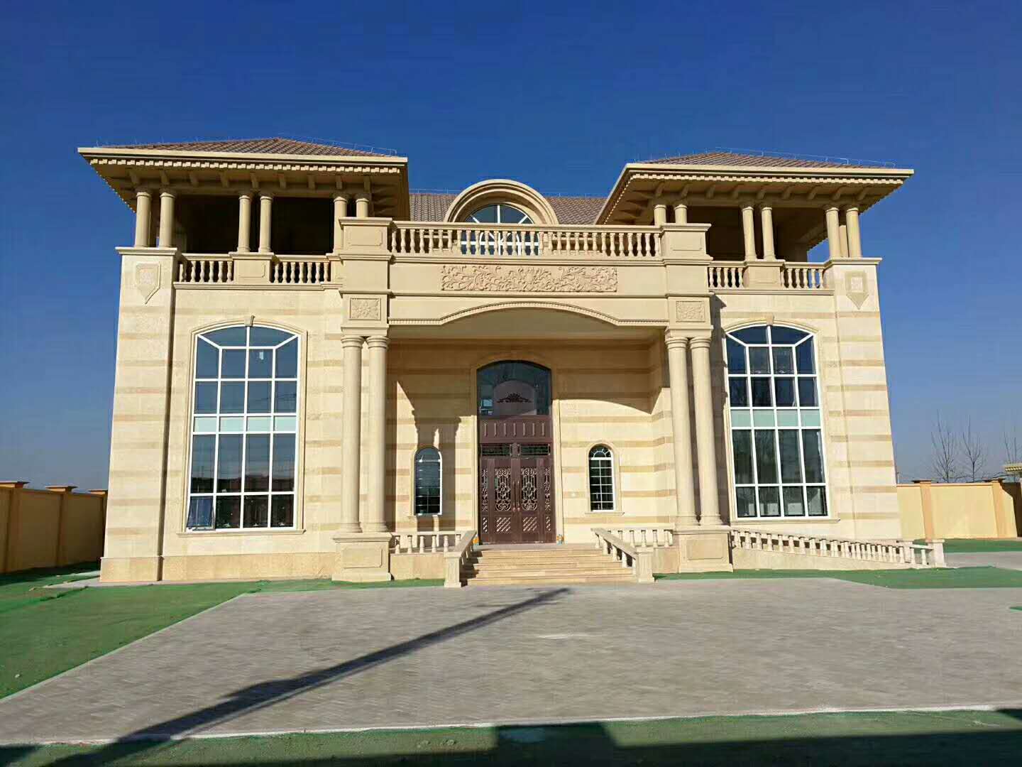 魯禹超低溫空氣源熱泵地暖空調兩聯供系統涿州市百尺竿鎮千平米別墅采暖制冷工程