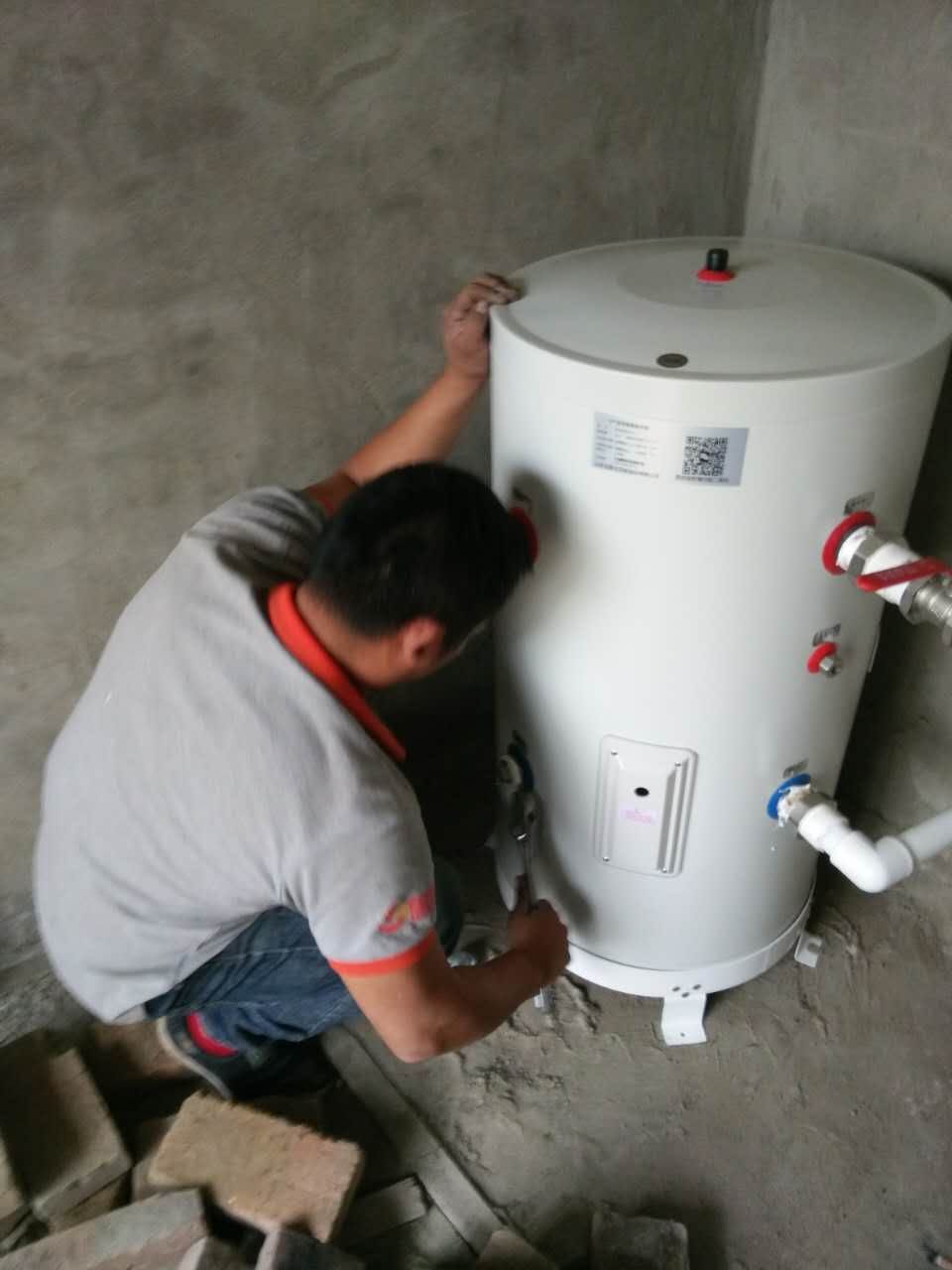 超低溫空氣源熱泵機組水箱調試 超低溫空氣源熱泵機組水箱調試