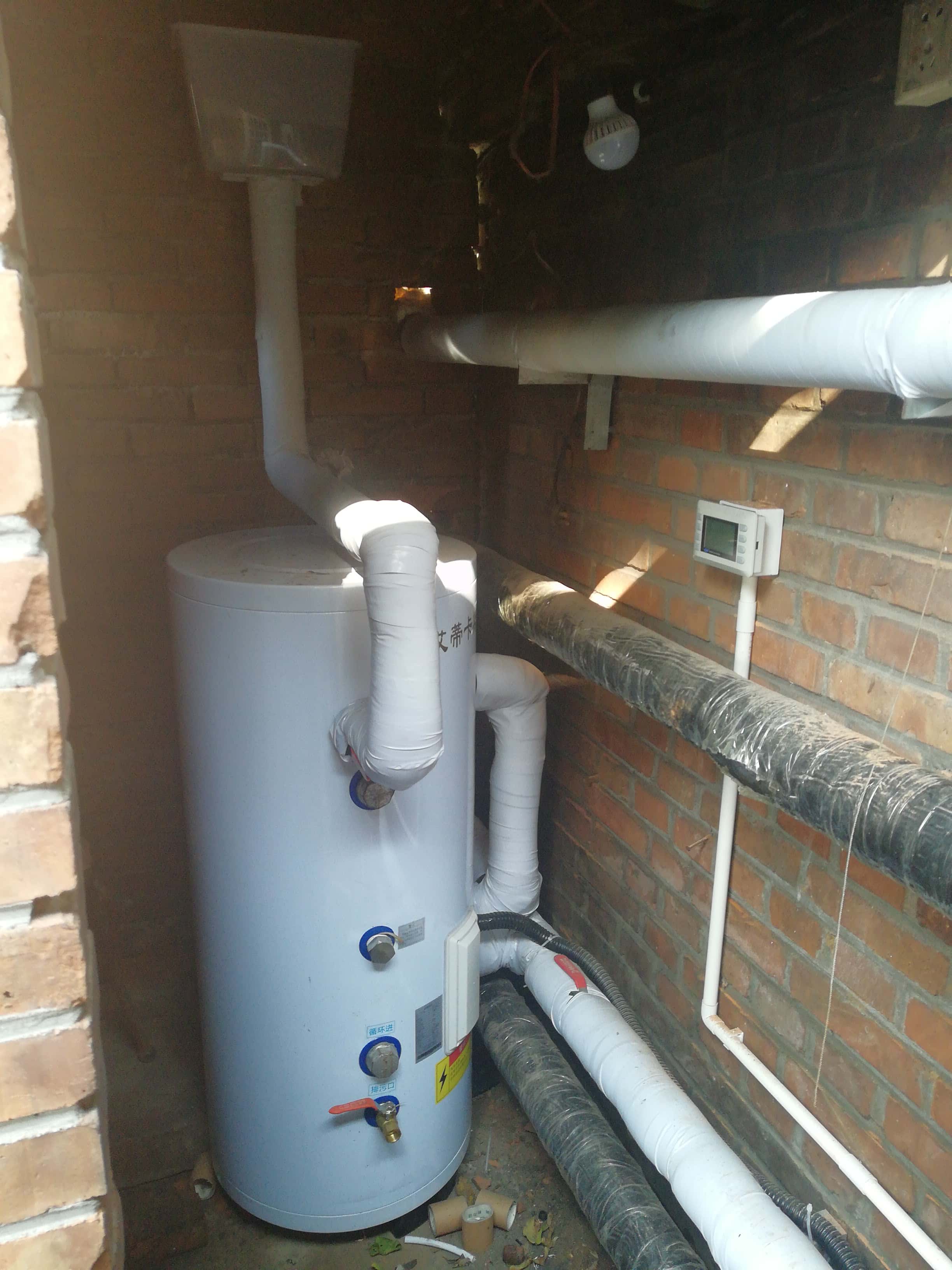 鑫魯禹超低溫空氣源熱泵廠家機組水箱 鑫魯禹超低溫空氣源熱泵廠家機組水箱