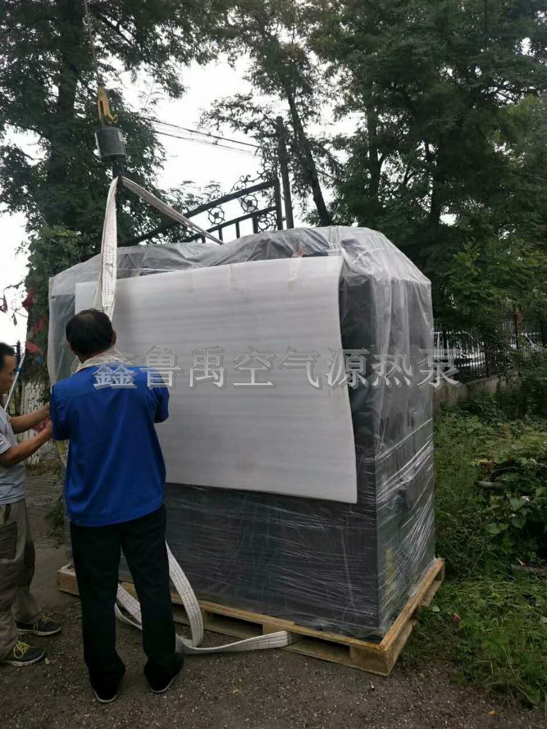 煤改電超低溫空氣源熱泵現(xiàn)場 煤改電超低溫空氣源熱泵現(xiàn)場