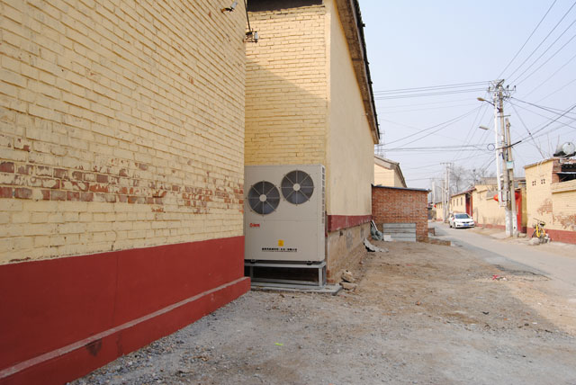 農村平房采暖用107平米超低溫空氣源熱泵價格案例之北京順義區閆家營村國槐大街69號張*林家