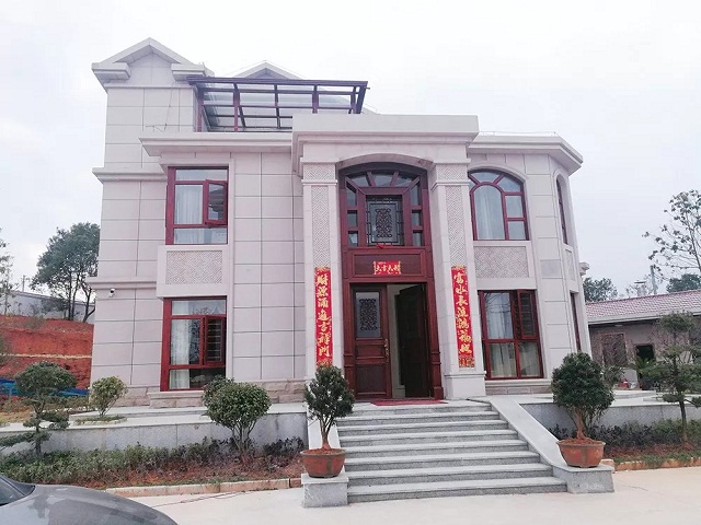 株洲別墅空氣源熱泵機組外景實拍 株洲別墅空氣源熱泵機組外景實拍